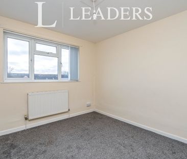 3 bedroom apartment to rent West Street, Fareham, PO16 - Photo 5