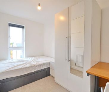 5 bedroom semi-detached house to rent - Photo 2