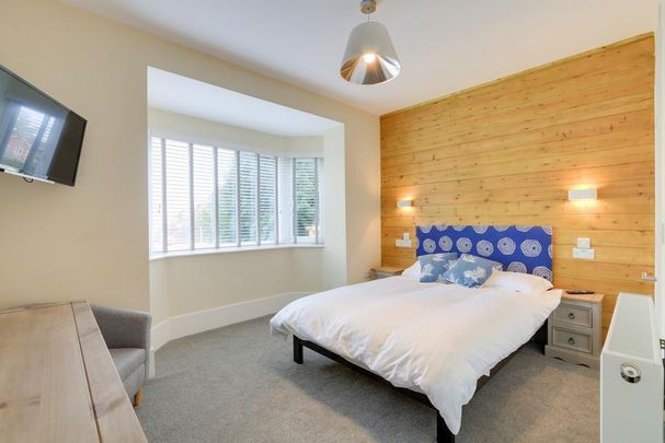 1 bedroom in a house share to rent - Photo 1