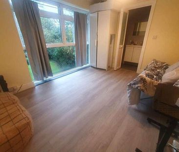 Short Heath Road, Fernfail Court, B23 - Photo 4