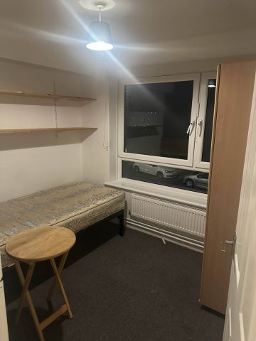 Room in a Shared Flat, Fitch Drive, BN2 - Photo 3