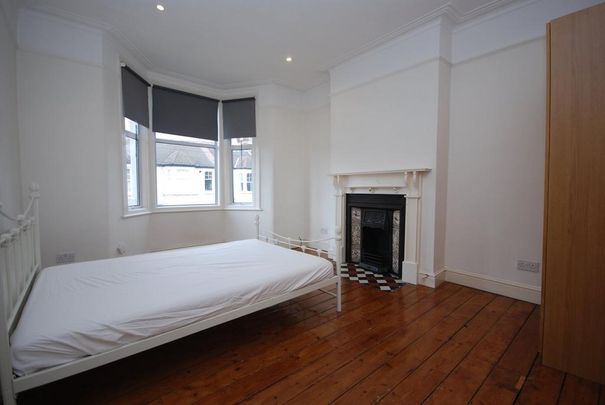 3 bedroom apartment to rent - Photo 1