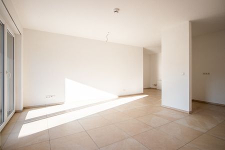 Top moderne 4 Zimmerwhg mit Terrasse, Garten und Tiefgarage in der Nähe vom Lenkwerk in Bielefeld - Photo 2