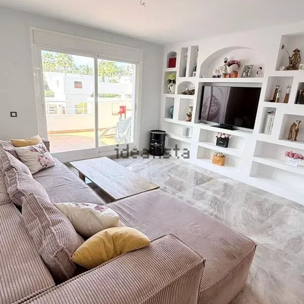 Alquiler de casa o chalet independiente en Vía - Photo 1