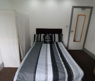 Fishergate Hill Flat, PRESTON, Lancashire PR1 8JB - Photo 4