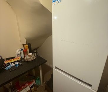 Room in a Shared House, Villiers Close, LU4 - Photo 4