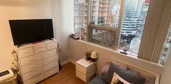 Spacious 2 Bedroom Unit in the Heart of Downtown Toronto – Month-to-Month Leas - Photo 2