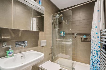 Studio to rent - Photo 5