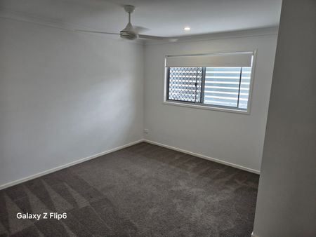 Great Location! Quiet & Relaxed Tranquil living! Did I mention Ducted Air conditioning!!! - Photo 2