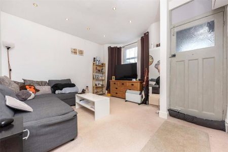 3 bedroom house to rent - Photo 2