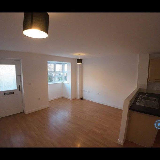 1 bedroom maisonette to rent - Photo 1