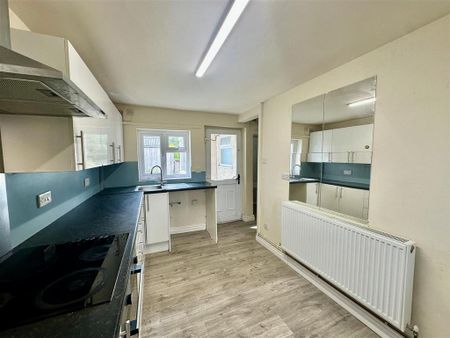 2 bedroom terraced house to rent - Photo 5
