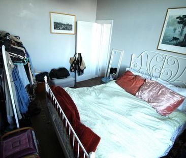 Flat 4, 8 Kinnegar Drive, Holywood, BT18 9JQ - Photo 2