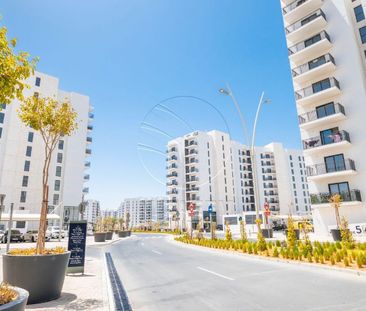 Low Floor - Upcoming end of Feb 2026 - 2 payments - Photo 6