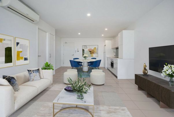 TIDY APPARTMENT IN GREAT COMPLEX WITH FACILITIES!!! - Photo 1