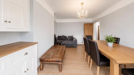 4 bedroom terraced house to rent - Photo 3