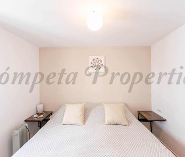 Townhouse in Cómpeta, Inland Andalucia in the mountains - Photo 3