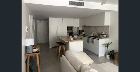 Modern, Fully Furnished 2-Bedroom Apartment in Prime Taringa Location - Photo 2