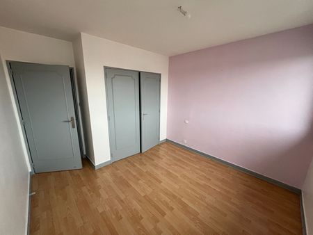 Location Appartement 3 pièces 70m² - Photo 4