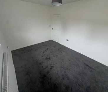 26 DURHAM AVENUE WILLENHALL WV13 1JH - Photo 3