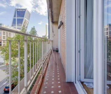 Room in a shared 9-bedroom apartment for rent in Almenara - Photo 5