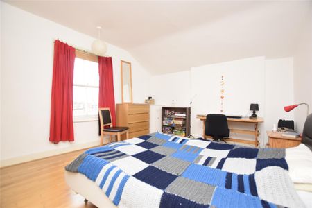 Tooting Bec Gardens, Streatham, London, SW16 - Photo 3