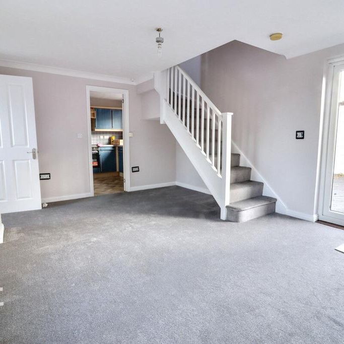 2 bedroom terraced house to rent - Photo 1