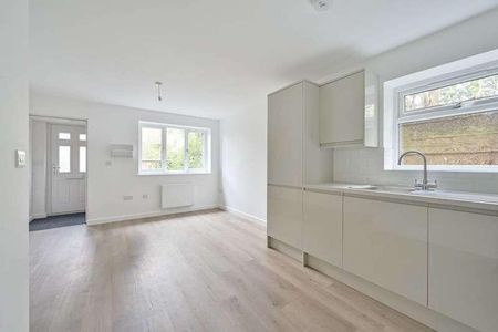 Rotherwood Close, Wimbledon, SW20 - Photo 2