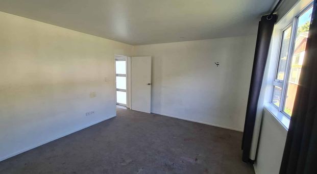 Large newly renovated home for a big family. - Photo 1