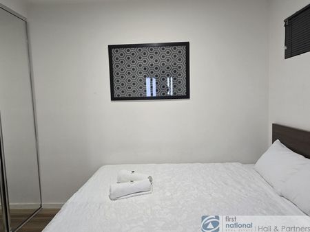 Hotel style living - Photo 5