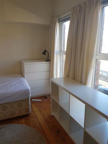 52 Edinburgh Street, Lisburn Road, Belfast, BT9 7DS - Photo 3