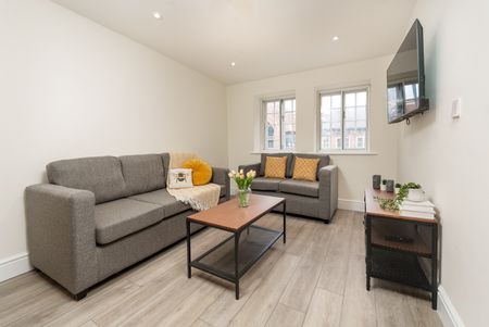 6 Bed Flat, Anglo Works, S1 - Photo 2