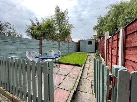 2 bedroom terraced house to rent - Photo 5