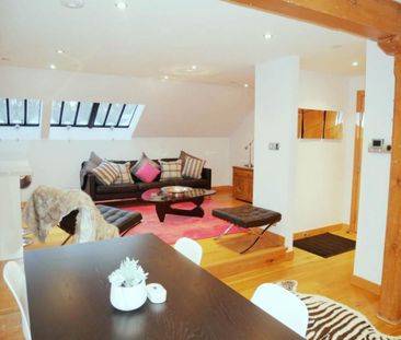 3 bedroom flat to rent - Photo 2