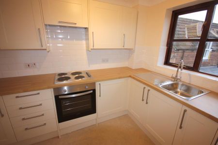 Leas Road, Guildford - 1 bedroomProperty for lettings - Seymours - Photo 5