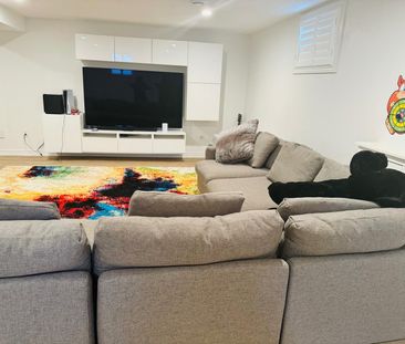 For Lease - 100 Creekside Drive, Welland, Ontario - Photo 1