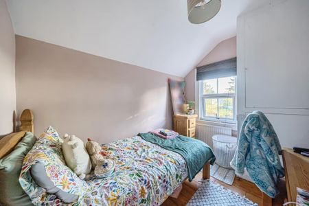 3 bedroom terraced house to rent - Photo 5