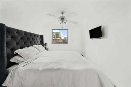 2 bedroom flat in 172 Aldersgate Street - Photo 4