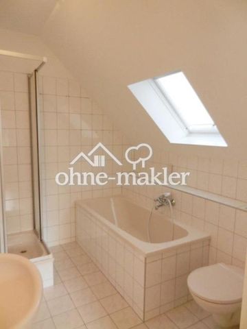 Schöne 4-R-Whg mit Balkon + EBK + Garage, ca. 96 qm, in Rechenberg-Bienenmühle - Photo 5