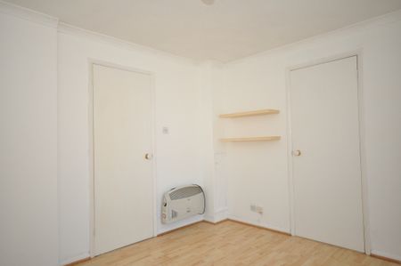 1 bedroom ground flat to rent - Photo 4