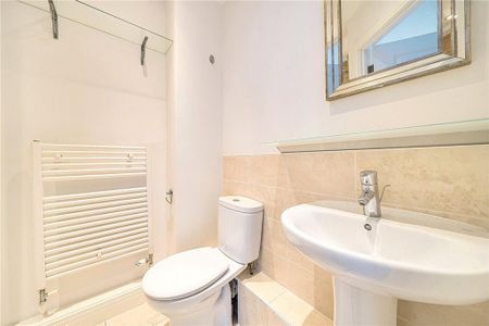 4 bedroom terraced house to rent - Photo 3