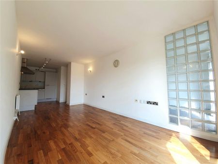 1 bedroom flat to rent - Photo 5