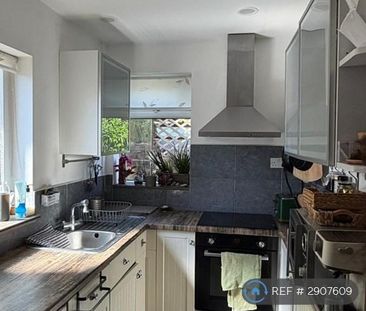 1 bedroom in a house share to rent - Photo 6