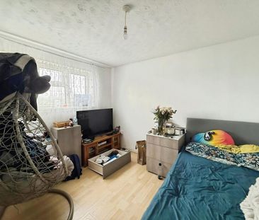 4 bedroom property to rent - Photo 3