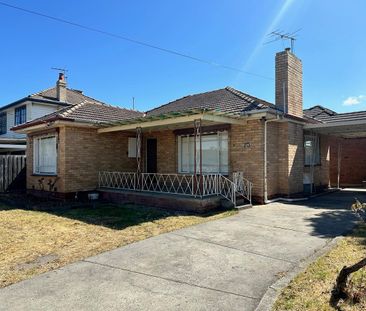 “A Well Presented & Affordable Home – Don’t Miss This!” - Photo 3