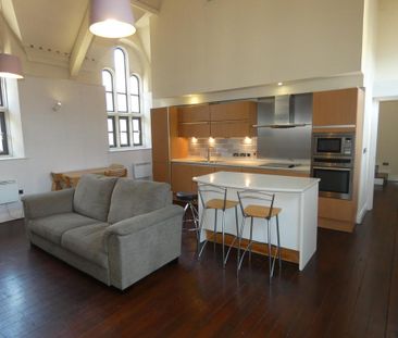 2 bedroom flat to rent - Photo 2