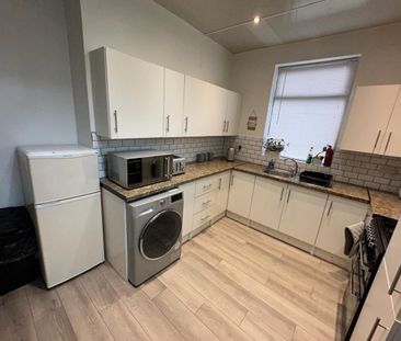 4 Bed Semi-Detached House, Brookfield Road, S7 - Photo 5