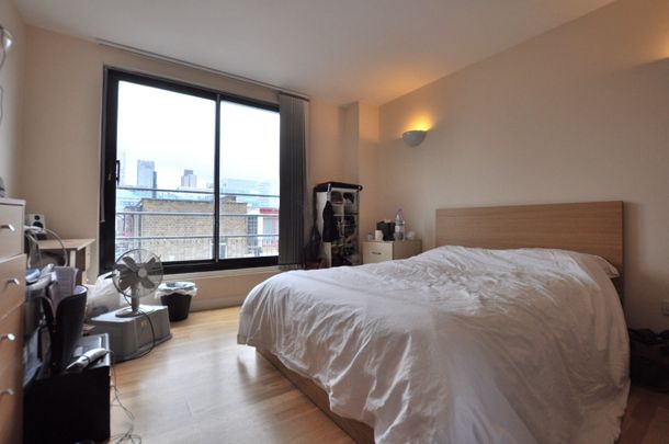 3 Bed Flat, Great Eastern Street, EC2A - Photo 1