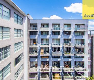 STUDIO APARTMENT LOCATED ACROSS ROSEHILL RACECOURSE - Photo 5