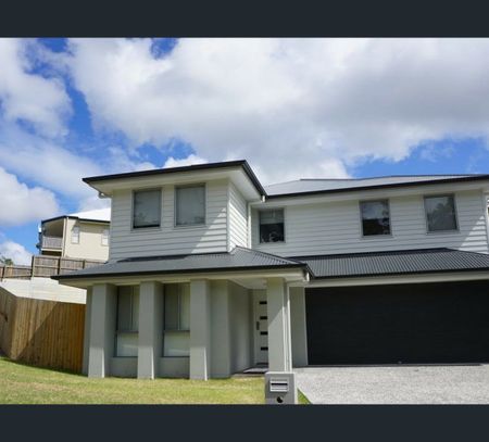 19 Balm Avenue, Springfield Lakes, Qld 4300 - Photo 3